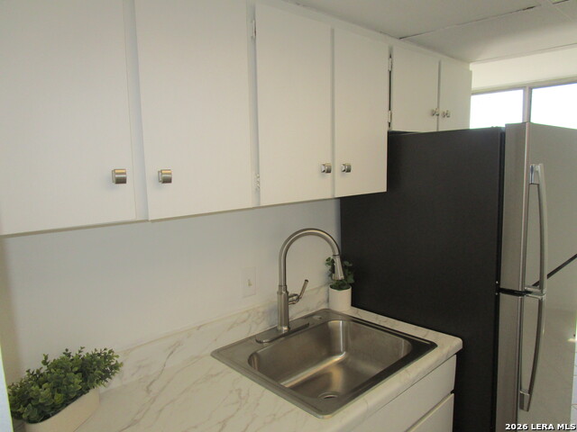 Image 9 of 34 For 7039 San Pedro Ave  1110