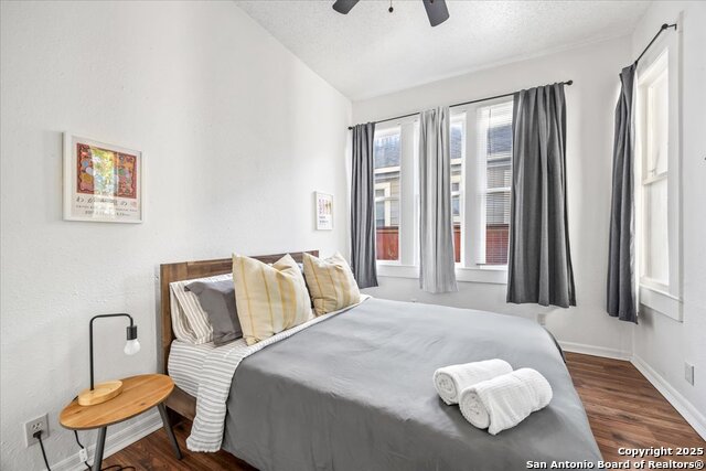 Image 10 of 46 For 302 Lamar  