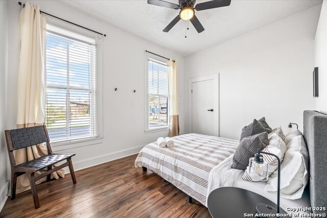 Image 12 of 46 For 302 Lamar  