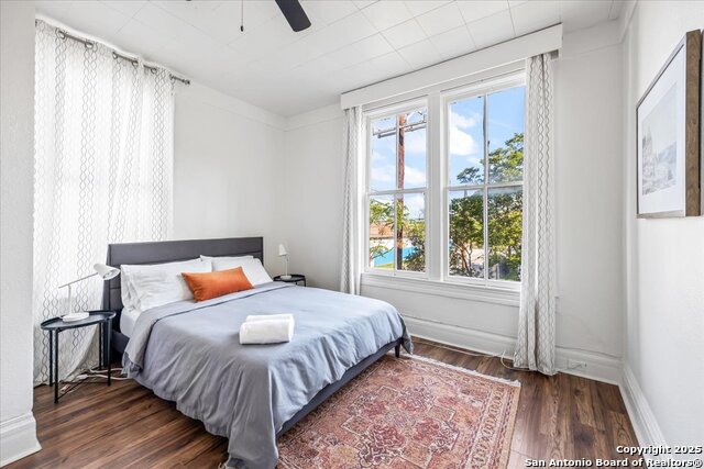 Image 24 of 46 For 302 Lamar  