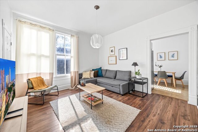 Image 26 of 46 For 302 Lamar  