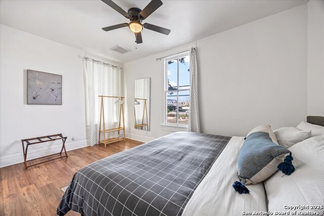 Image 36 of 46 For 302 Lamar  