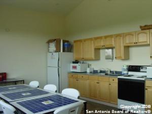 Listing photo id 4 for 116 Kestrel  