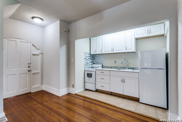 Image 6 of 13 For 130 Craig E