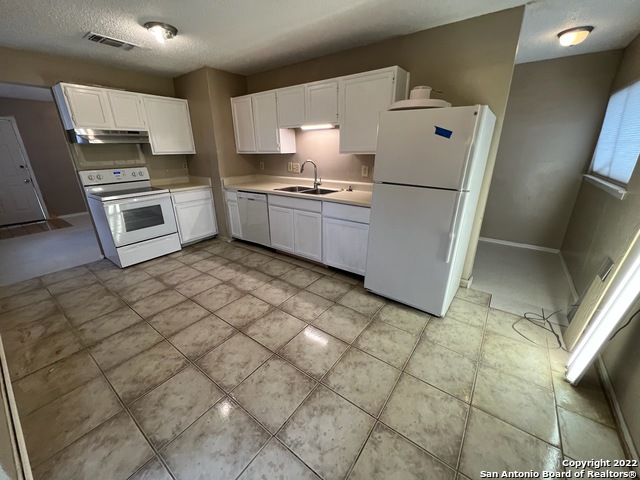 Image 2 of 7 For 8446 Dixon Ridge