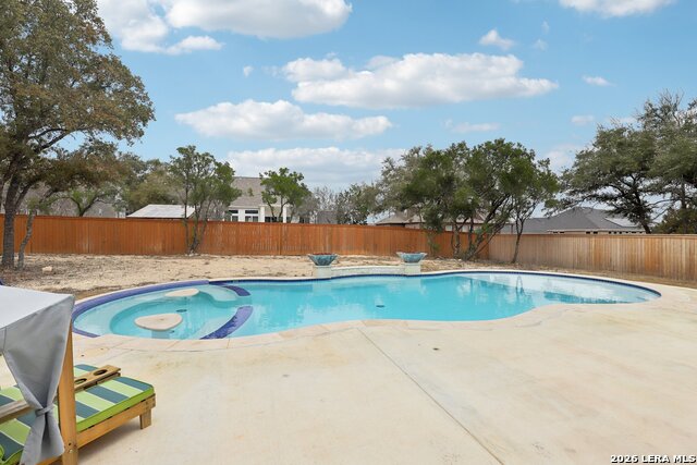 Listing photo id 40 for 156 Moon  