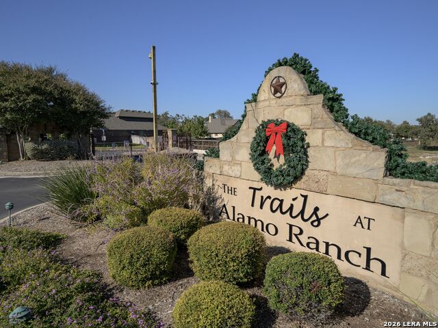 Image 47 of 49 For 11715 Violet Cove