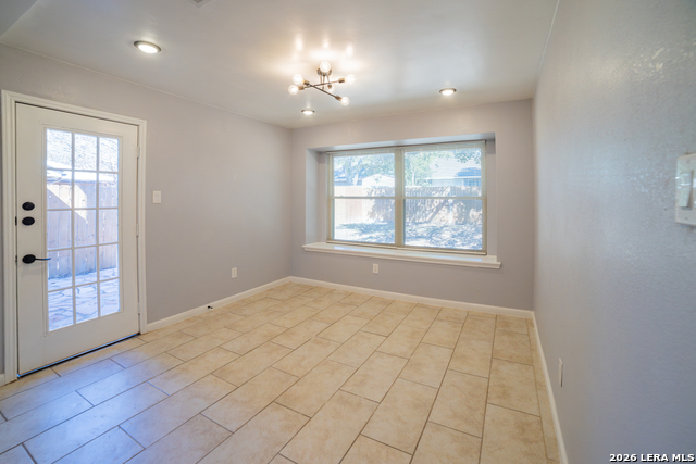 Listing photo id 8 for 9519 Brook Green