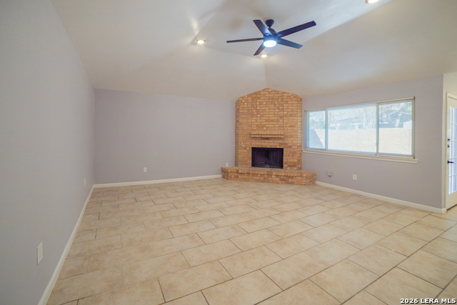 Listing photo id 9 for 9519 Brook Green