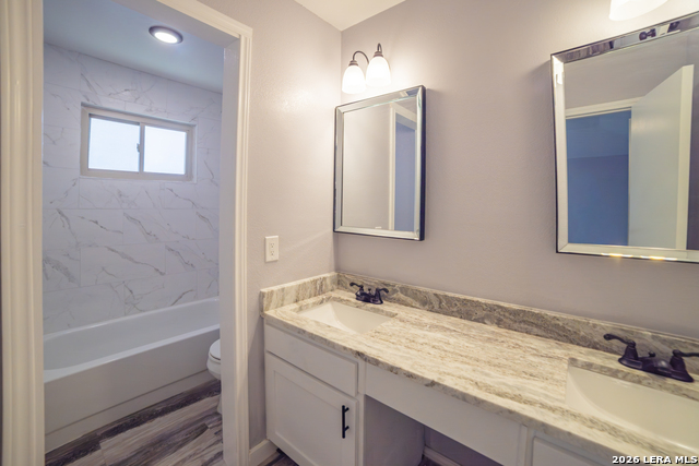 Listing photo id 13 for 9519 Brook Green