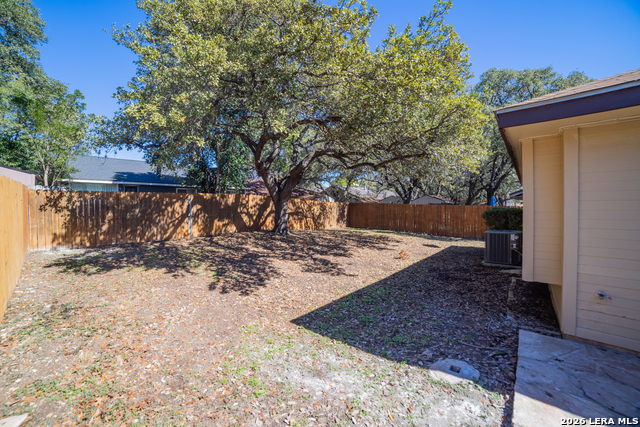 Listing photo id 17 for 9519 Brook Green