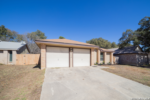 Listing photo id 0 for 9519 Brook Green