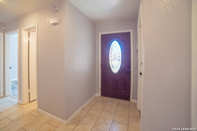 Listing photo id 1 for 9519 Brook Green