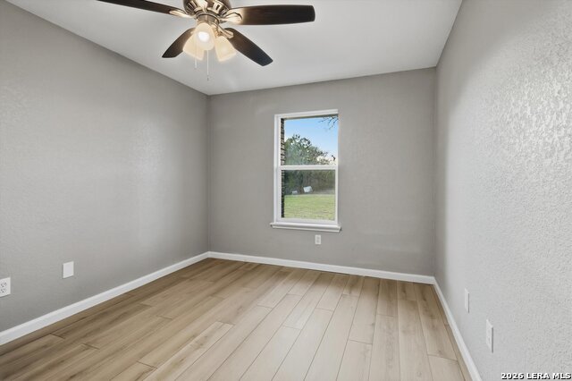 Image 14 of 37 For 1070 Lonesome Trail