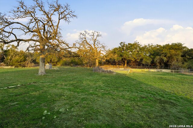 Image 27 of 37 For 1070 Lonesome Trail