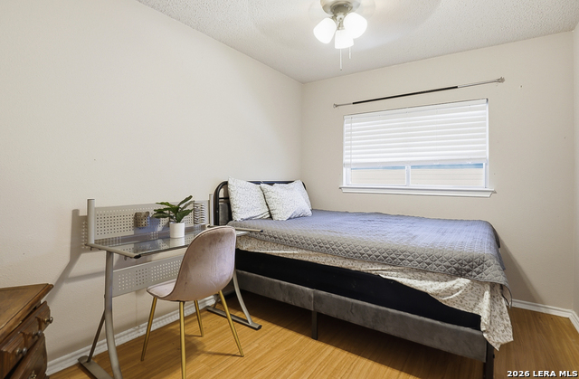 Image 15 of 20 For 9918 Kelton Dr