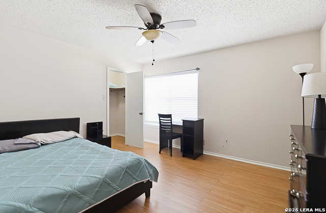 Image 16 of 20 For 9918 Kelton Dr