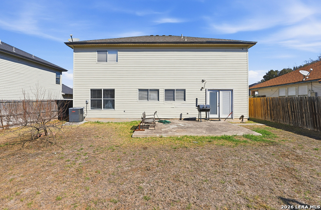 Image 5 of 20 For 9918 Kelton Dr