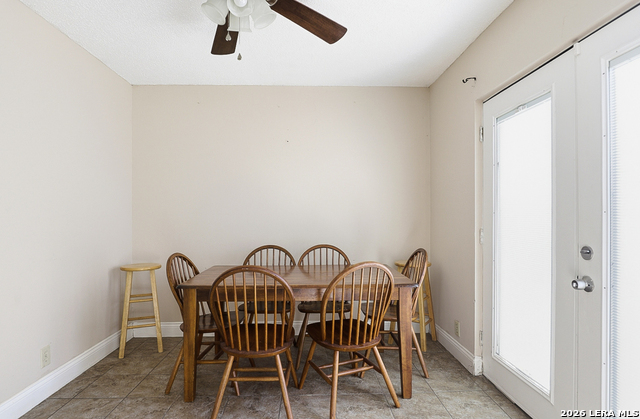 Image 8 of 20 For 9918 Kelton Dr