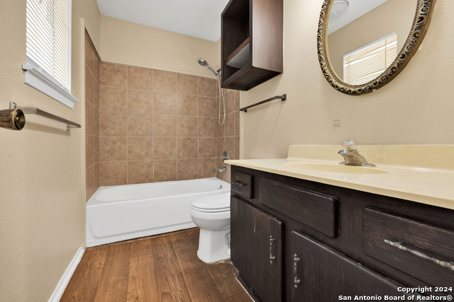 Image 11 of 14 For 6427 Ridge Place