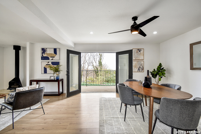 Image 9 of 32 For 568 Quill Dr W