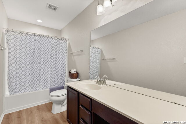 Image 21 of 26 For 10919 Almond Crest