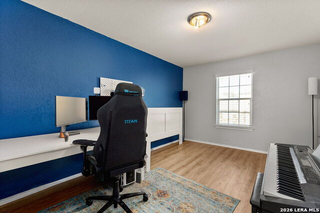 Image 24 of 26 For 10919 Almond Crest