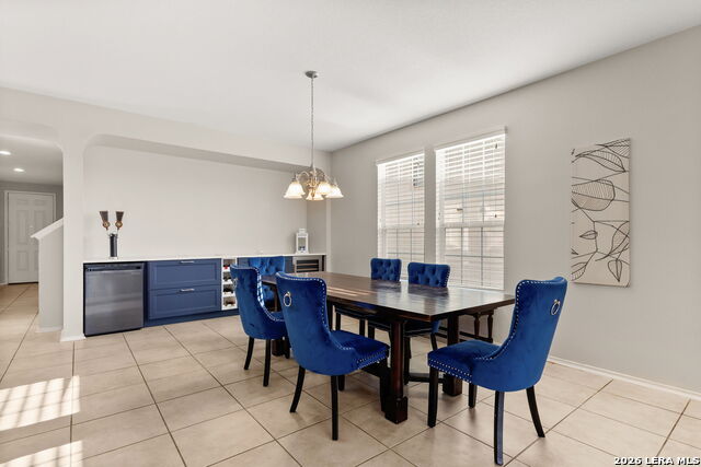 Image 4 of 26 For 10919 Almond Crest