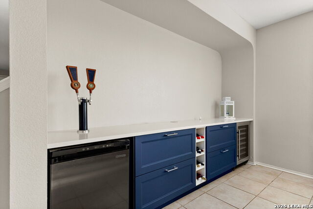 Image 5 of 26 For 10919 Almond Crest