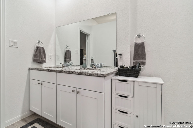 Image 16 of 25 For 14702 Somerset Mill