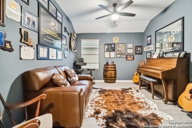 Image 6 of 25 For 14702 Somerset Mill