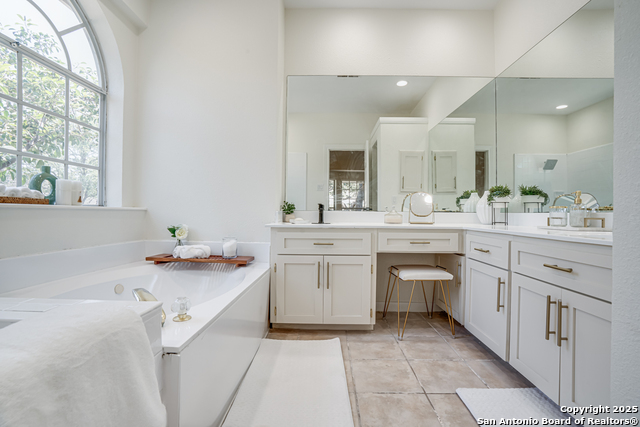 Image 23 of 39 For 1419 Blackbird