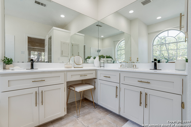 Image 24 of 39 For 1419 Blackbird