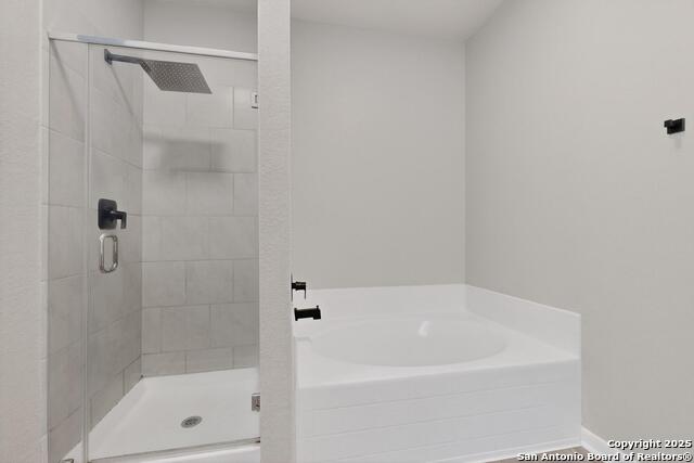 Image 18 of 33 For 15022 Harbor Landing