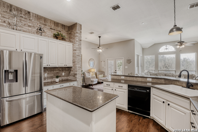 Image 11 of 24 For 8330 Magdalena Run