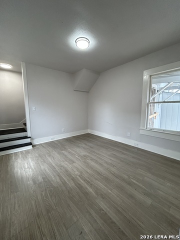 Image 14 of 14 For 329 Hot Wells  R