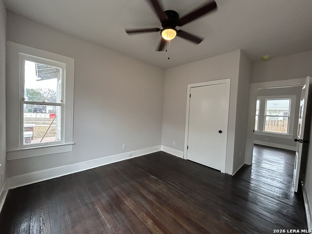 Image 11 of 28 For 329 Hot Wells  Front Unit