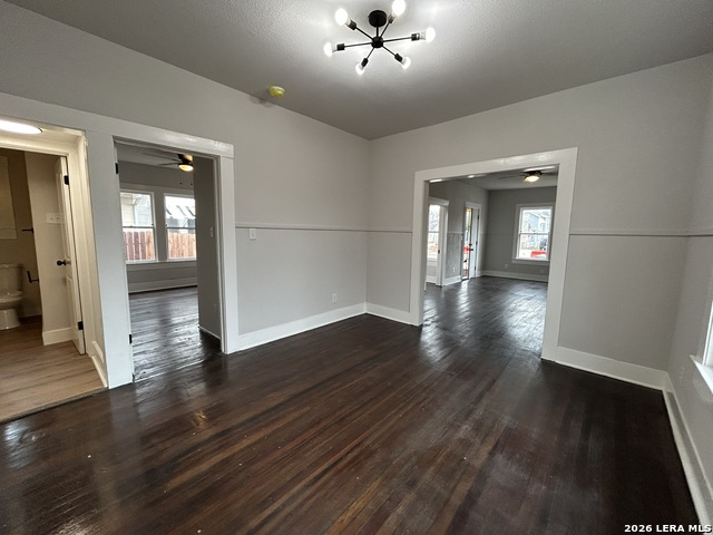 Image 18 of 28 For 329 Hot Wells  Front Unit