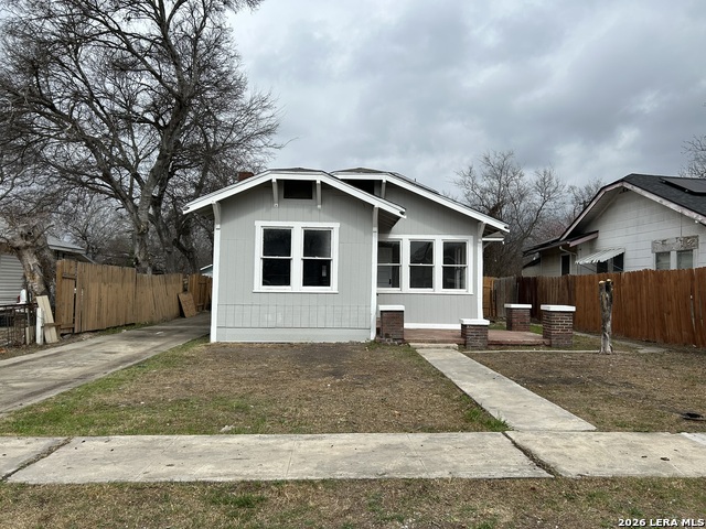 Image 21 of 28 For 329 Hot Wells  Front Unit