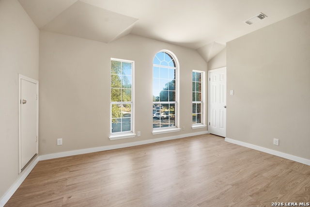 Image 23 of 27 For 1600 Osage  