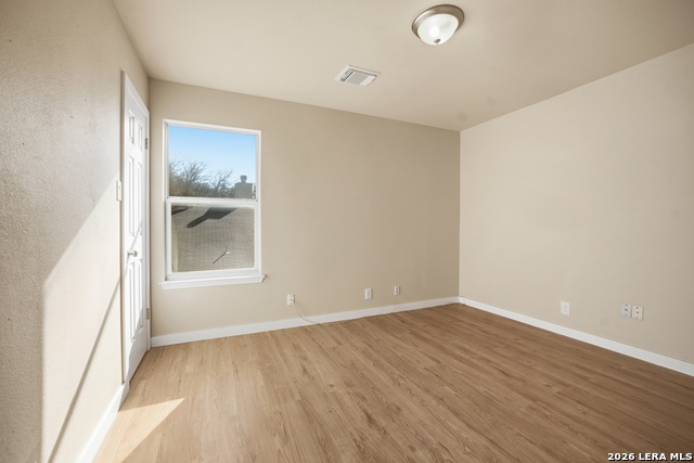 Image 24 of 27 For 1600 Osage  