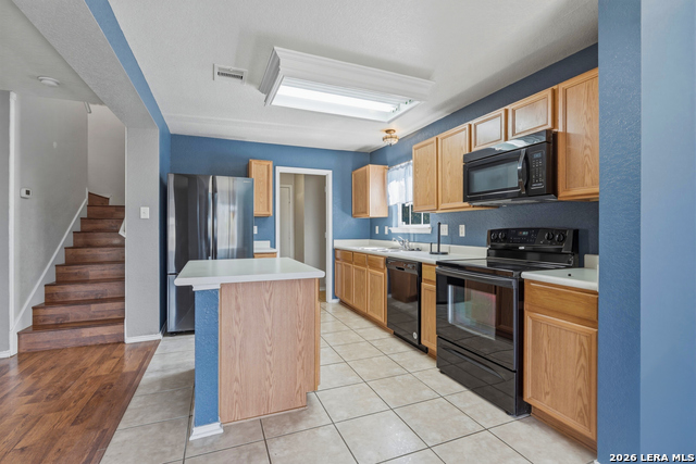 Image 13 of 31 For 7443 Saddle Bend