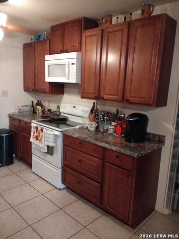 Image 18 of 52 For 137 Bluebonnet N