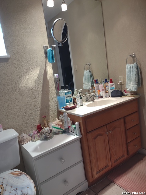 Image 26 of 52 For 137 Bluebonnet N