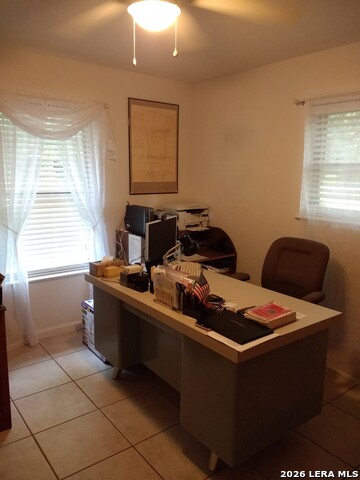 Image 29 of 52 For 137 Bluebonnet N