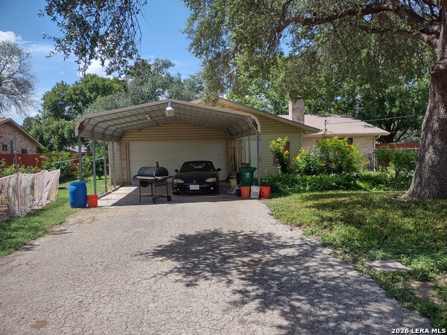 Image 46 of 52 For 137 Bluebonnet N