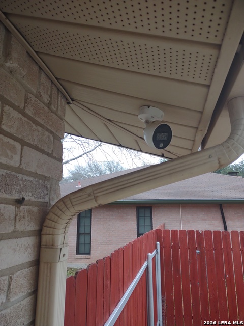 Image 49 of 52 For 137 Bluebonnet N