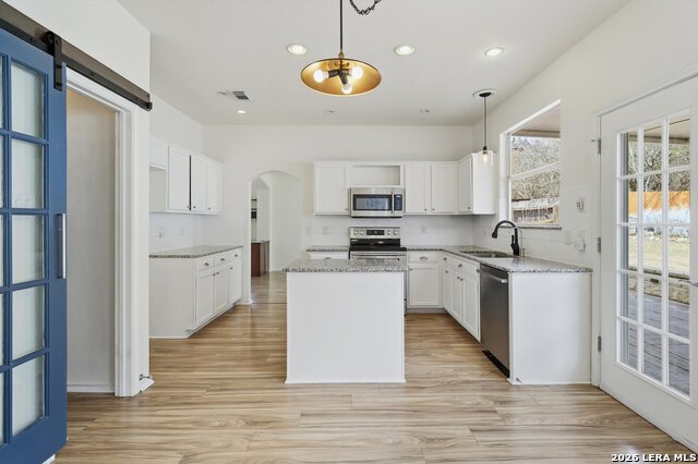 Image 7 of 30 For 3407 Antigua