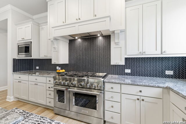 Image 16 of 79 For 4111 Andito  