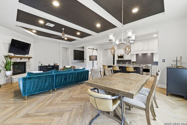 Image 22 of 79 For 4111 Andito  